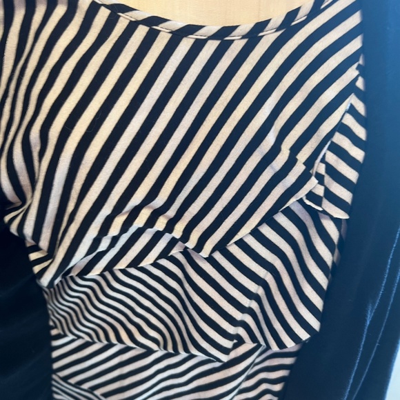 COPY - LADIES WOMENS LARGE BLACK JACKET AND BLACK WHITE STRIPPED BLOUSE ATTACHED - Picture 2 of 7